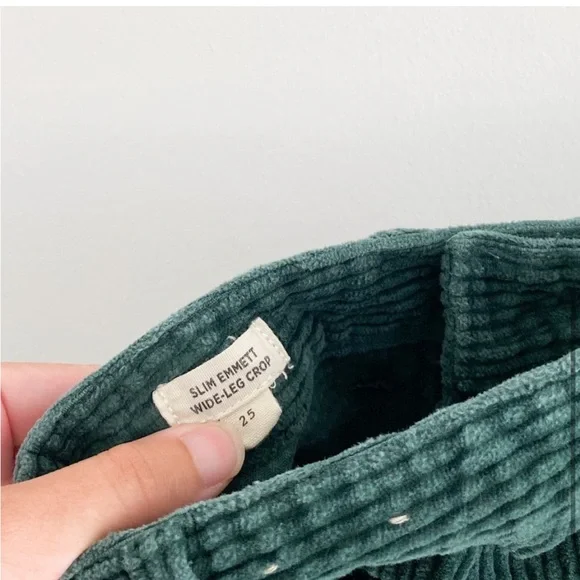 Madewell • Corduroy Slim Emmett Wide Leg Crop Pants - Picture 3 of 10